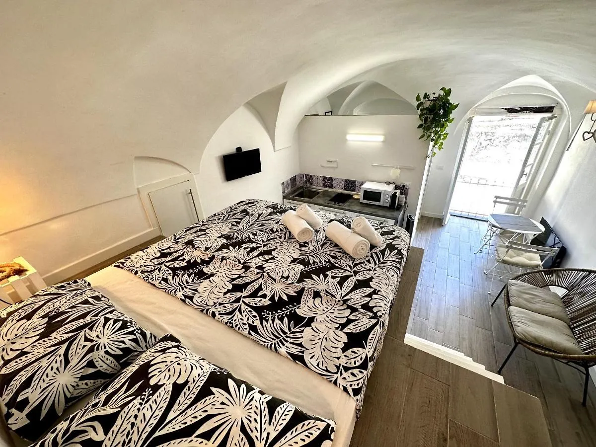Suite Cavour 26 - Pieno Centro A Sanremo